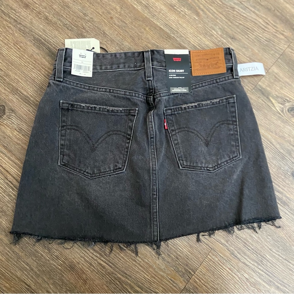 NWT Levis Recrafted Icon Black Button Fly Denim Skirt 26‎ - Picture 7 of 7